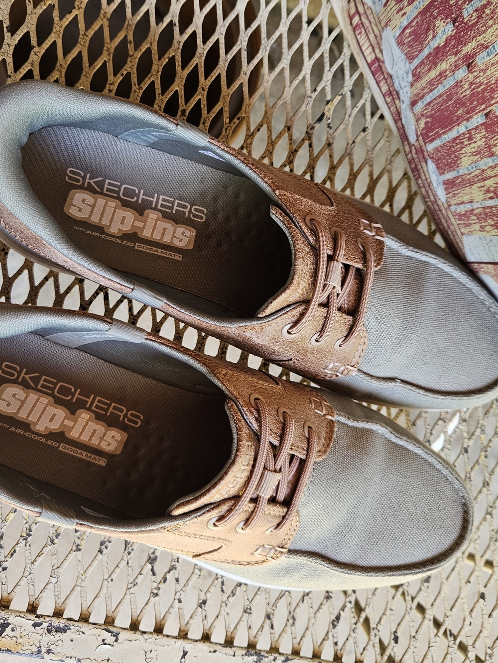 Skechers Womens 9.5 - Picture 11 of 16